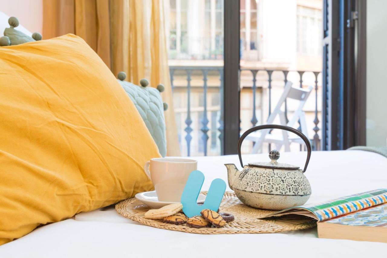 Stay U-Nique Apartments Balmes Barcellona Esterno foto